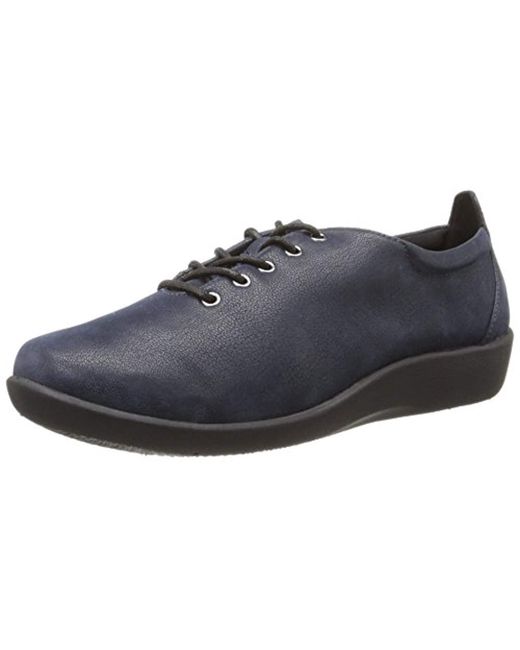 clarks cloudsteppers lace up