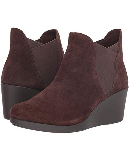 crocs leigh wedge chelsea boot
