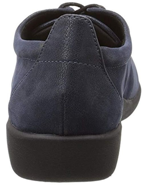 clarks cloud tuktu navy