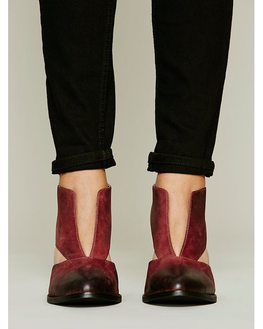 vagabond alex flat loafer in black