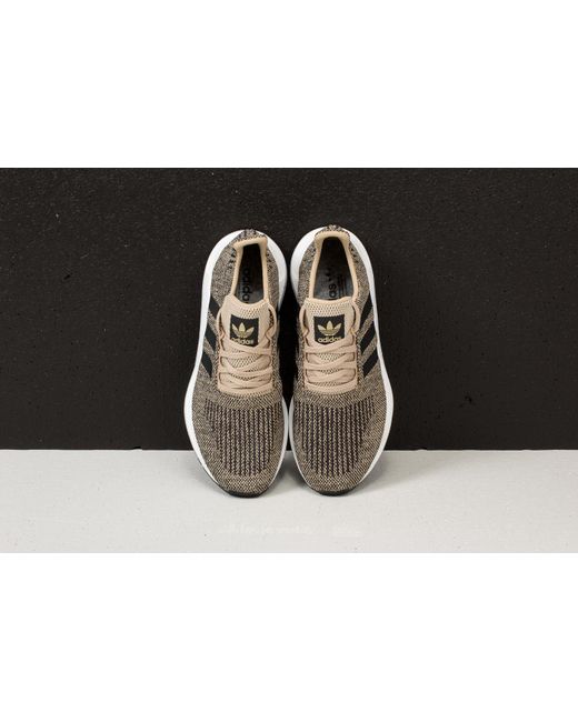 lyst adidas originali adidas swift run oro grezzo / nucleo nero / ftw lyst adidas originali adidas swift run oro grezzo / nucleo nero / ftw
