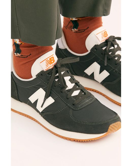 new balance free people