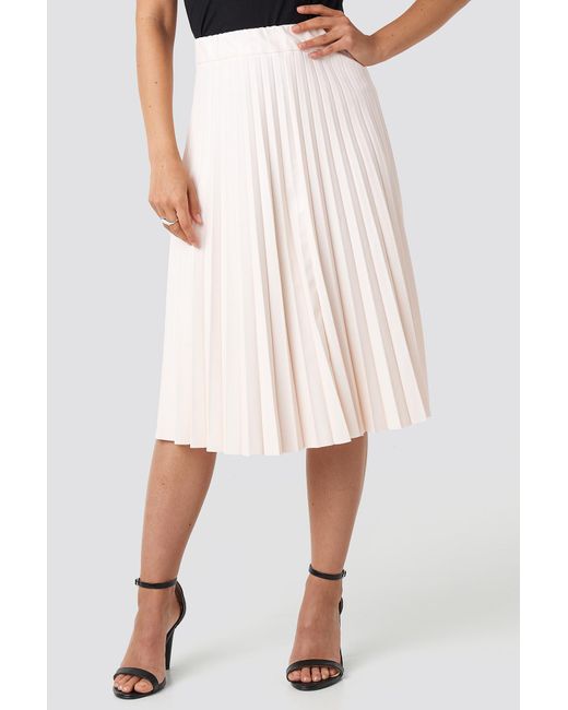 Na Kd Faux Leather Pleated Midi Skirt Beige In Natural Lyst 4003