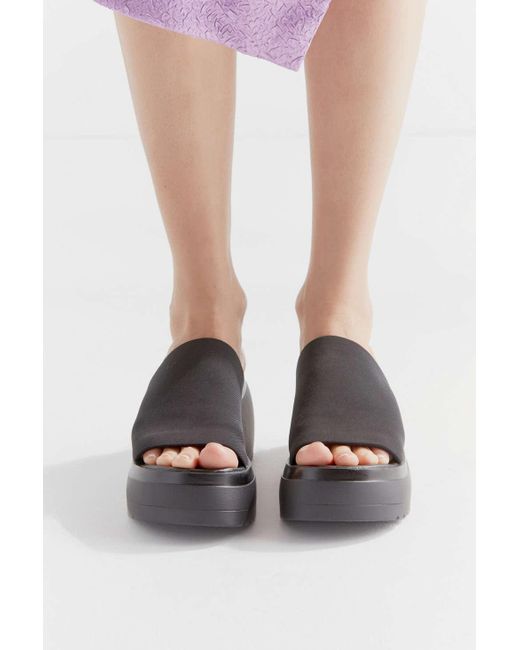 steve madden slinky platform sandals black