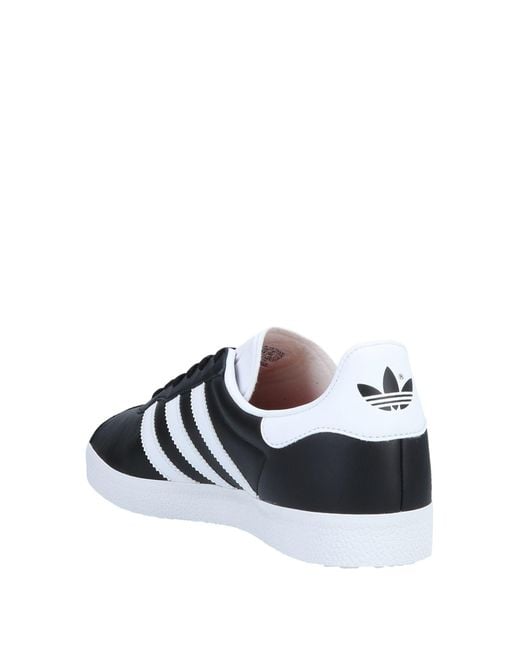 adidas low tops shoes
