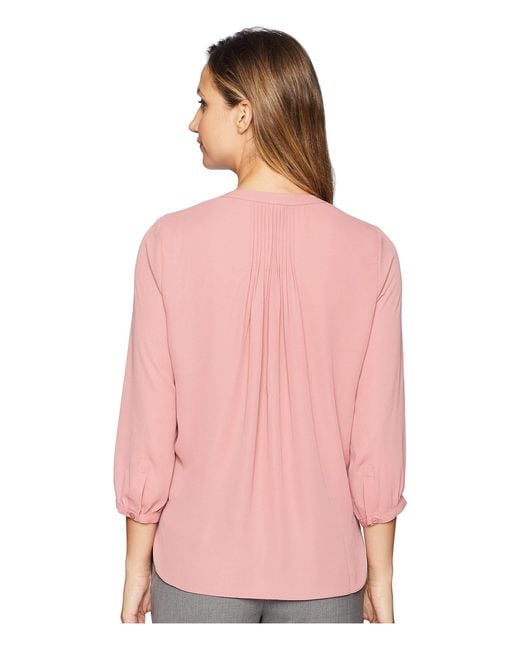 NYDJ Blouse W/ Pleated Back in Gray - Lyst