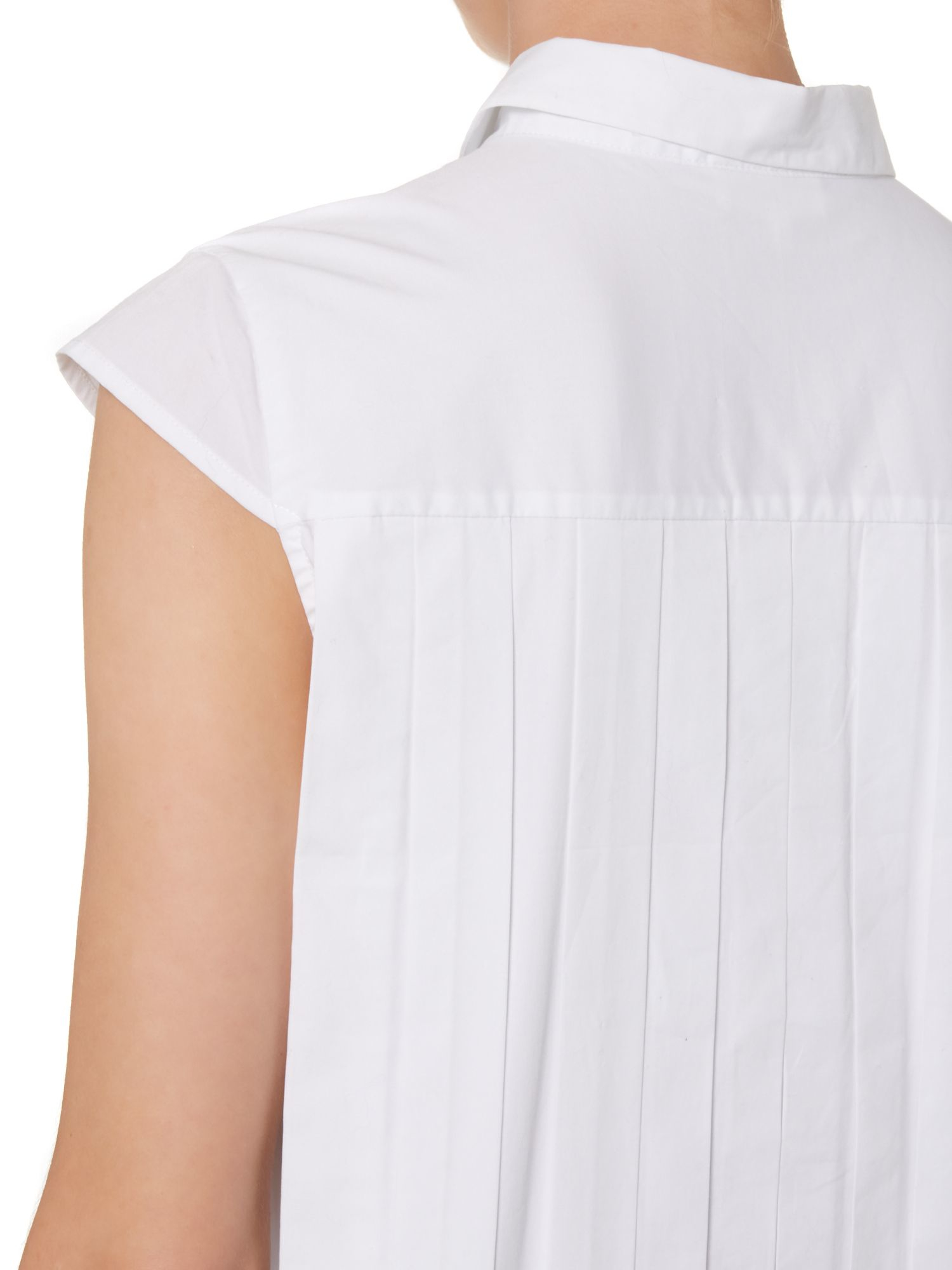 Linea Pleat Back Shirt in White