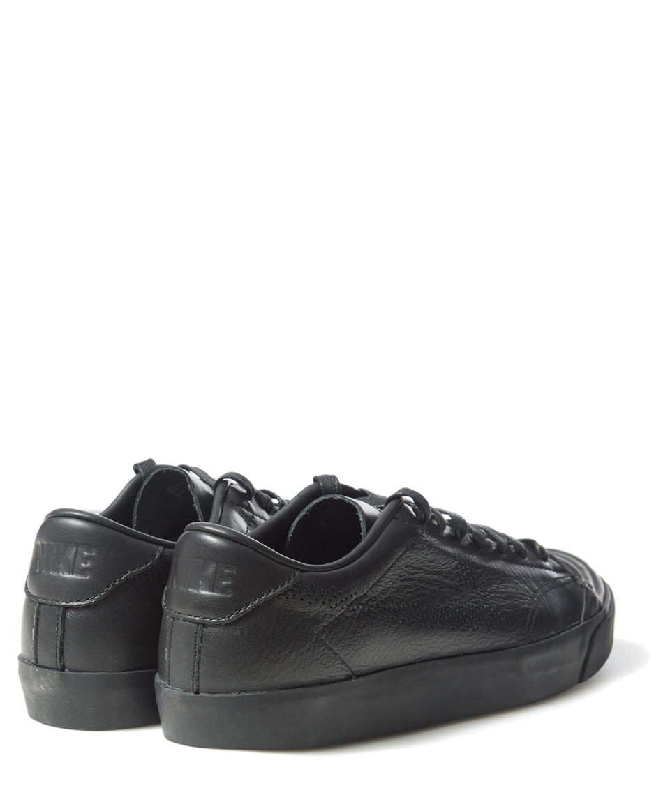 nike black leather trainers