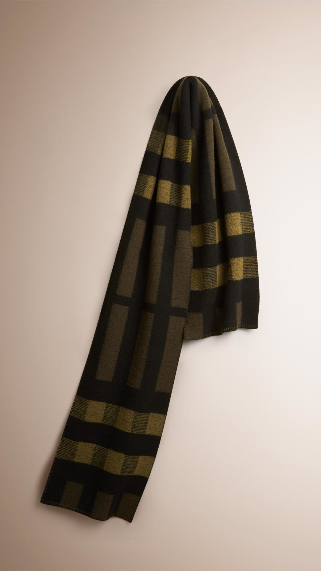 Burberry Check Wool Cashmere Blanket Scarf in Green for Men Lyst