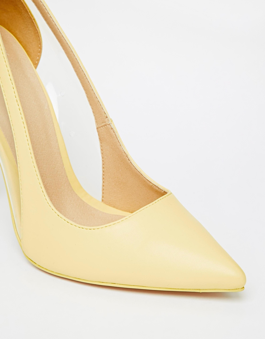 pale yellow pumps