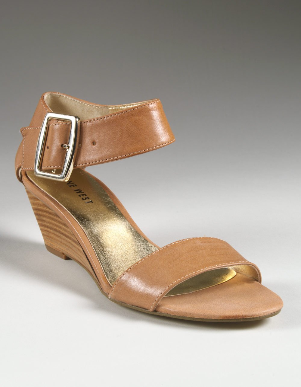 Nine West Punchy Leather Wedge Sandals in Brown (tan leather) | Lyst