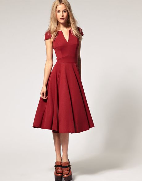 Asos Collection Asos Fit and Flare Midi Dress with V Neck in Red | Lyst