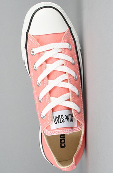 converse coral ox