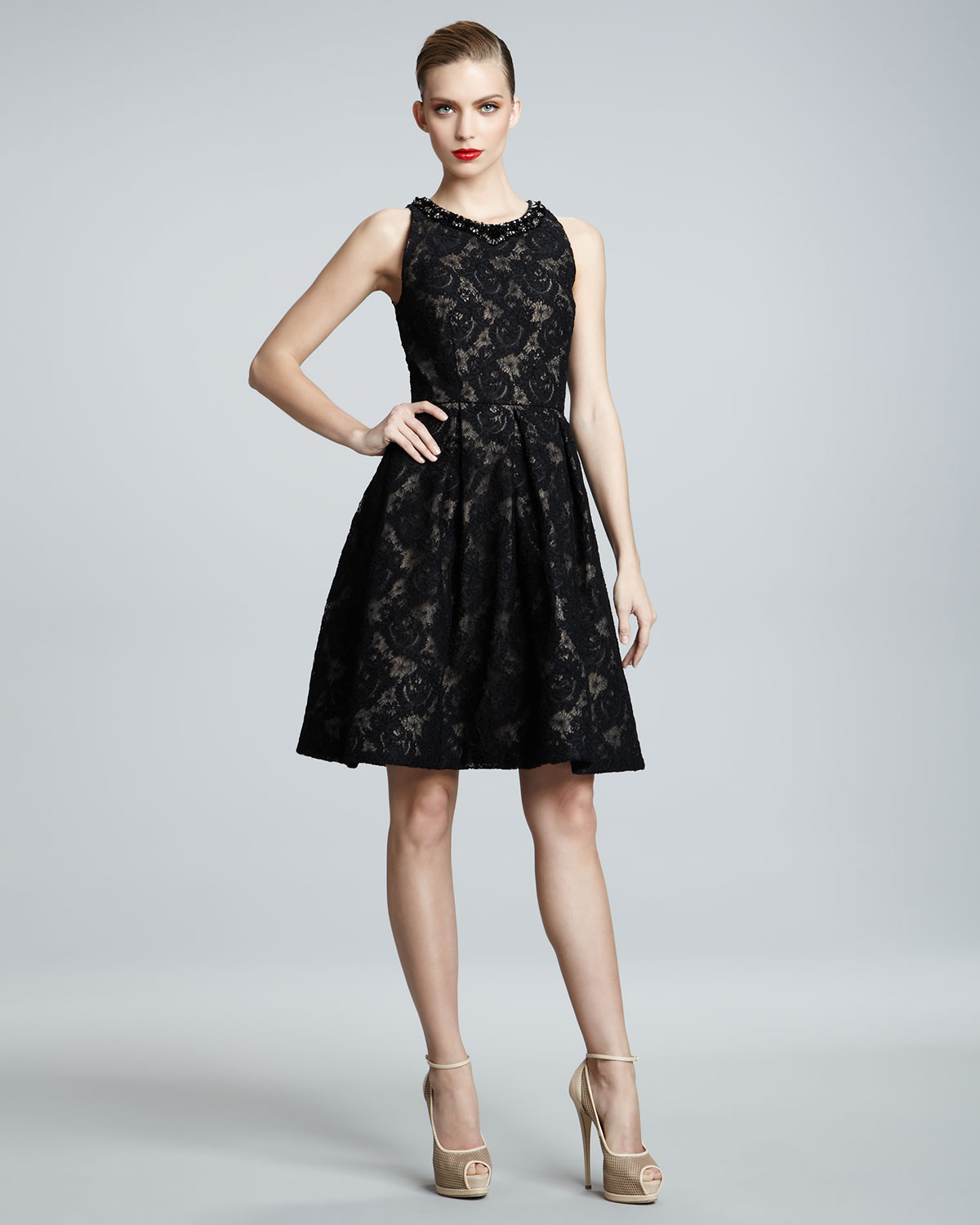 Lyst - David Meister Jewel-neck Lace Dress in Black