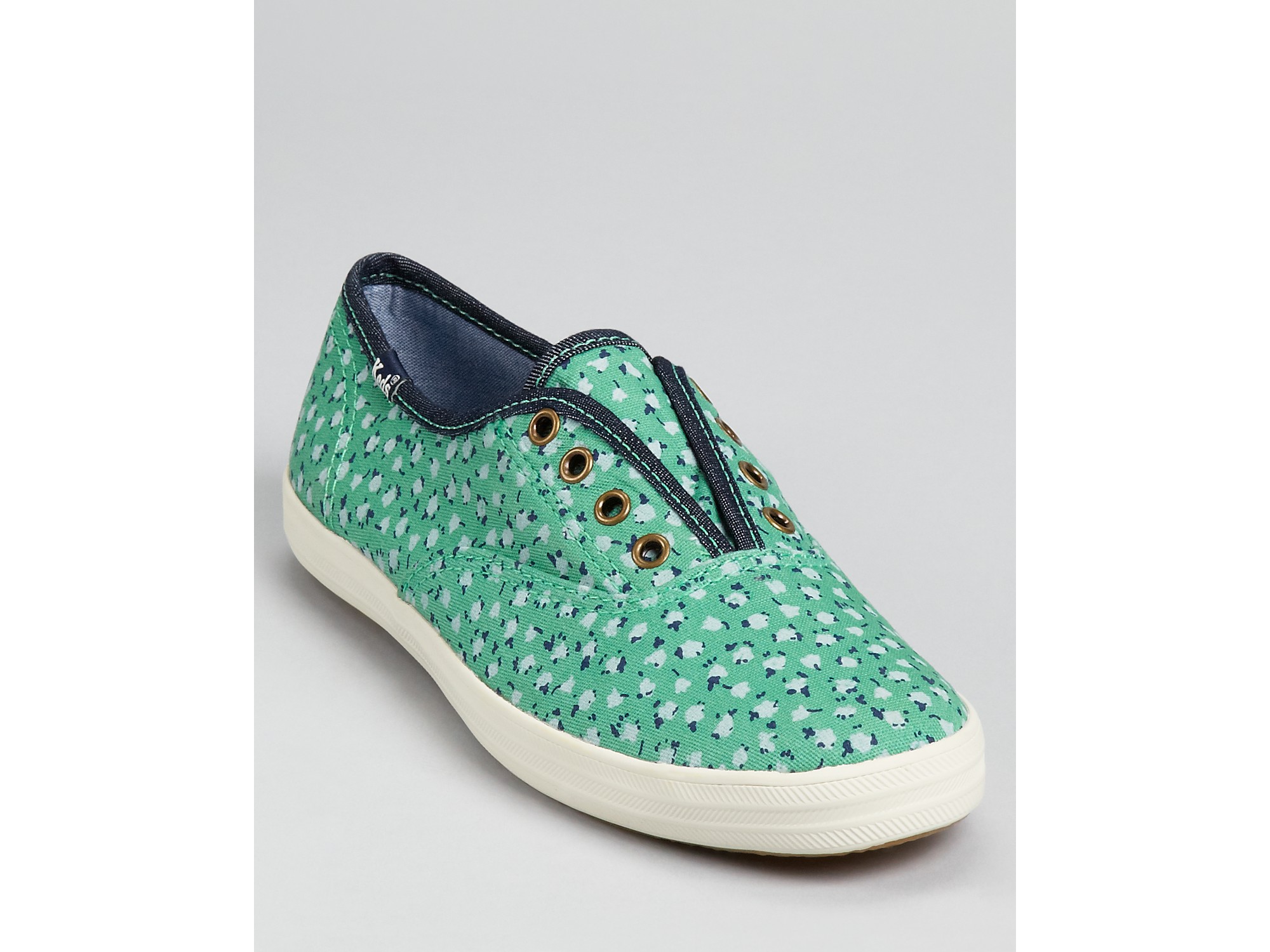 champion shoes laceless