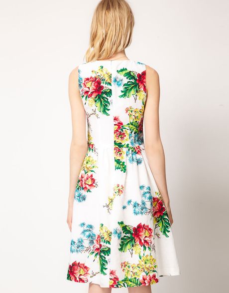 French Connection French Connection Floral 50s Dress in Multicolor ...