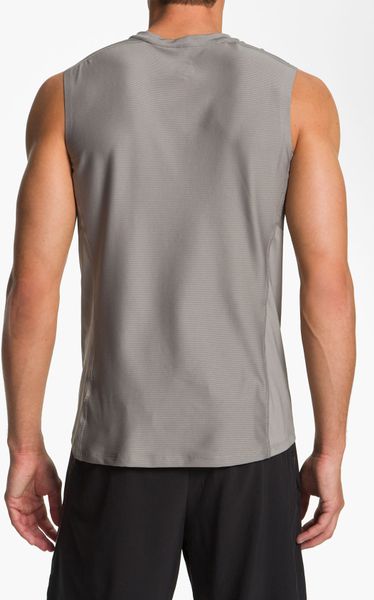 Nike Swift Muscle Sleeveless Tshirt in Gray for Men (light charcoal ...
