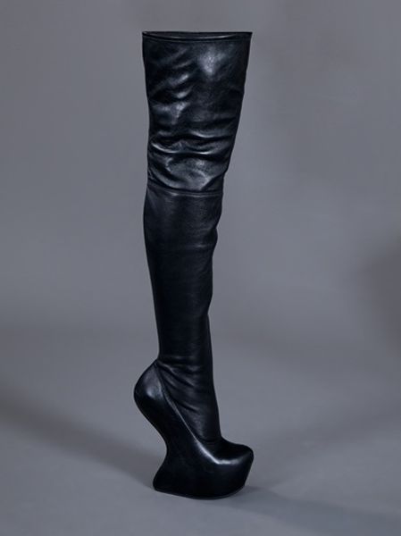 Giuseppe Zanotti Heelless Thigh Boot in Black | Lyst