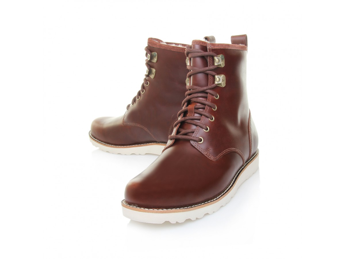 brown male uggs