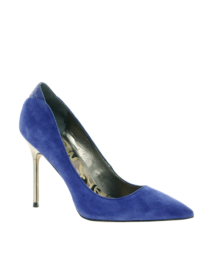 blue pointed court shoes