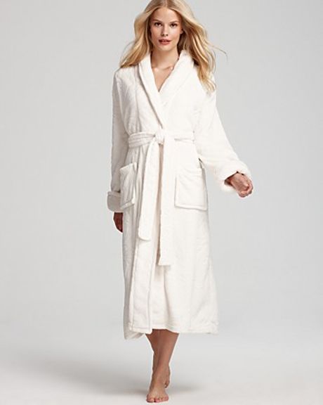 Natori Puri Plush Robe in White (pearl) | Lyst