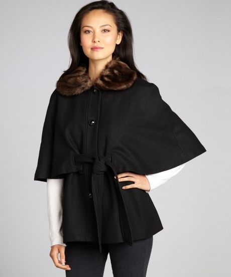 Betsey Johnson Wool Blend Belted Faux Fur Collar Capelet in Black | Lyst