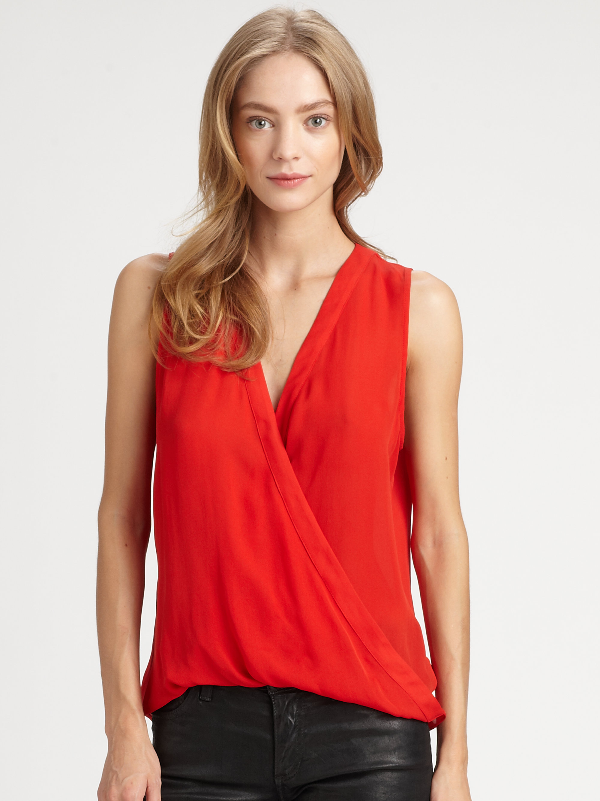 red sleevless shirt