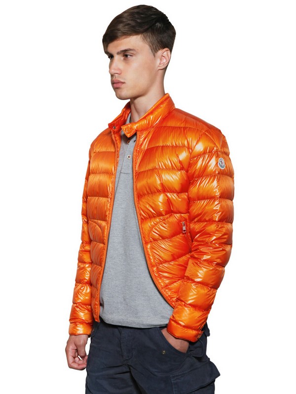 moncler jakke orange moncler jakke orange