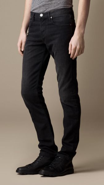 Burberry Shoreditch Black Wash Skinny Fit Jeans in Black for Men | Lyst