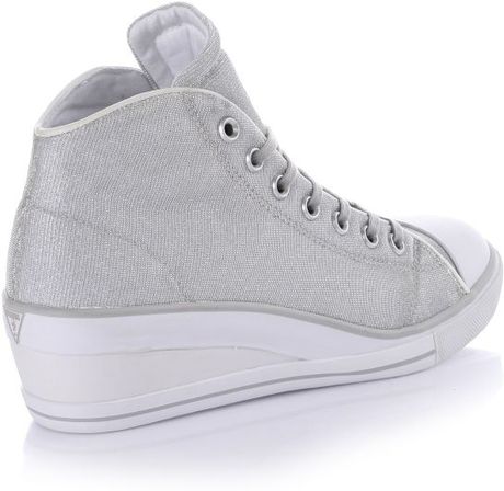 Guess Fiona Wedge Sneakers in Silver | Lyst