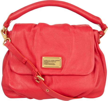 Marc By Marc Jacobs Classic Leather Shoulder Bag in Red (coral) | Lyst