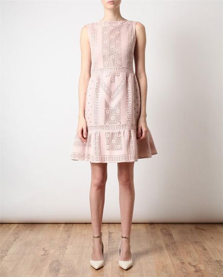 Valentino Crocheted Guipure Lace Dress in Pink | Lyst