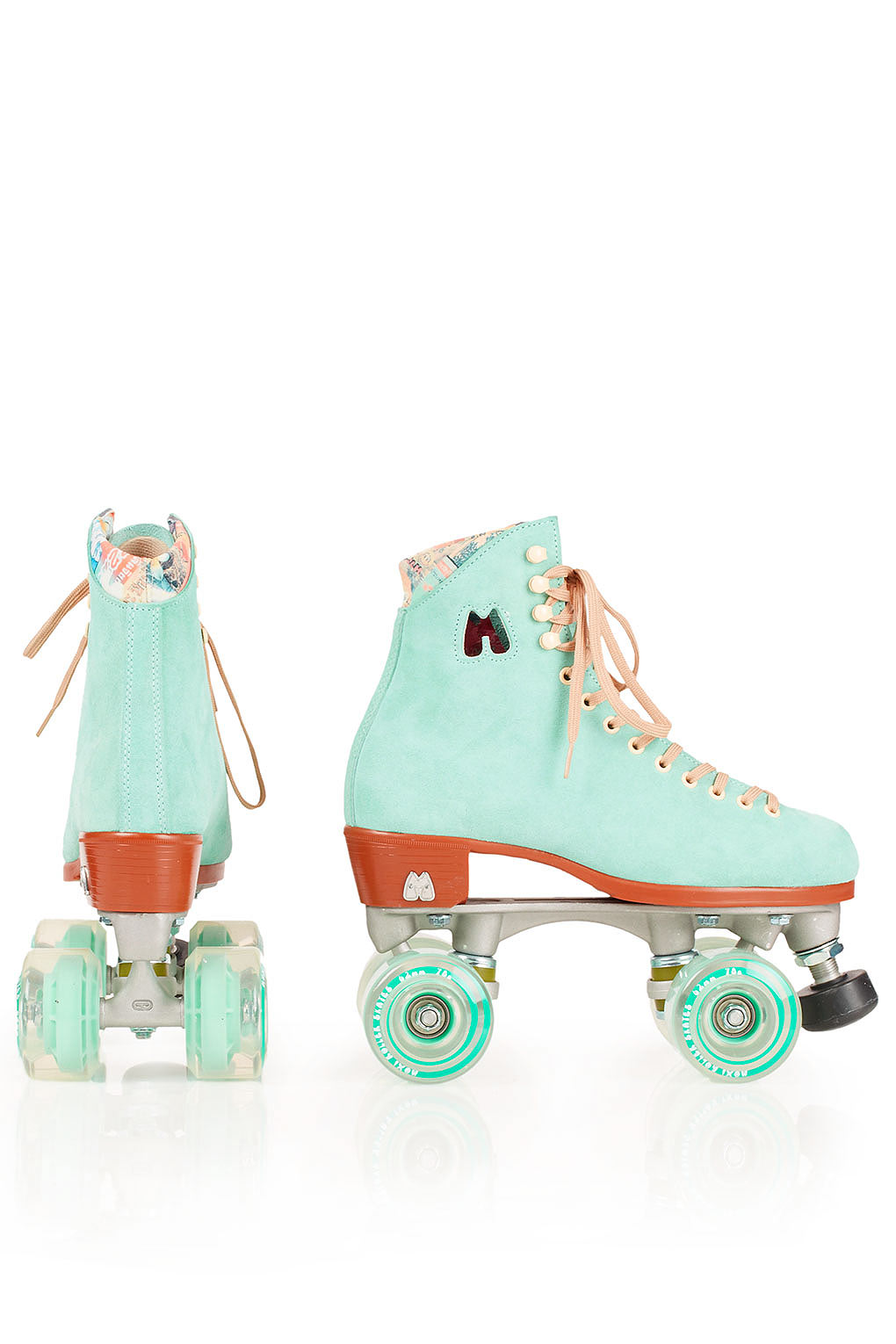 Roller Skates in Green Lyst