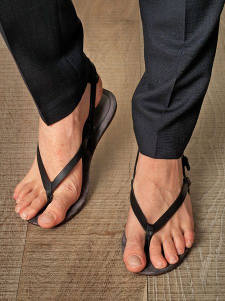 Lanvin Leather Thong Sandals in Black for Men | Lyst