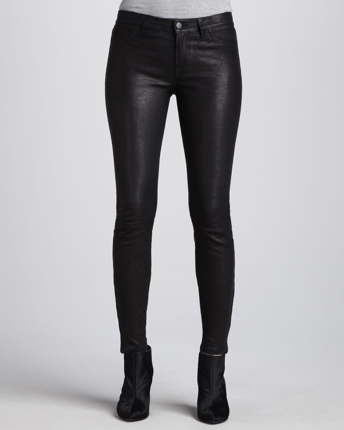 Noir jeans brand Contemporary Women's Active/Lifestyle Apparel. FREE USA SHIPPING ORDERS $+ | FREE EXCHANGES.