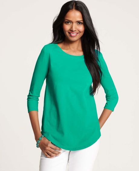 Ann Taylor Stretch Cotton Shirttail Hem Tee in Green (parrot) | Lyst