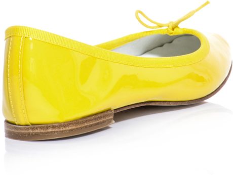 Repetto Patent Leather Flat Shoes in Yellow | Lyst