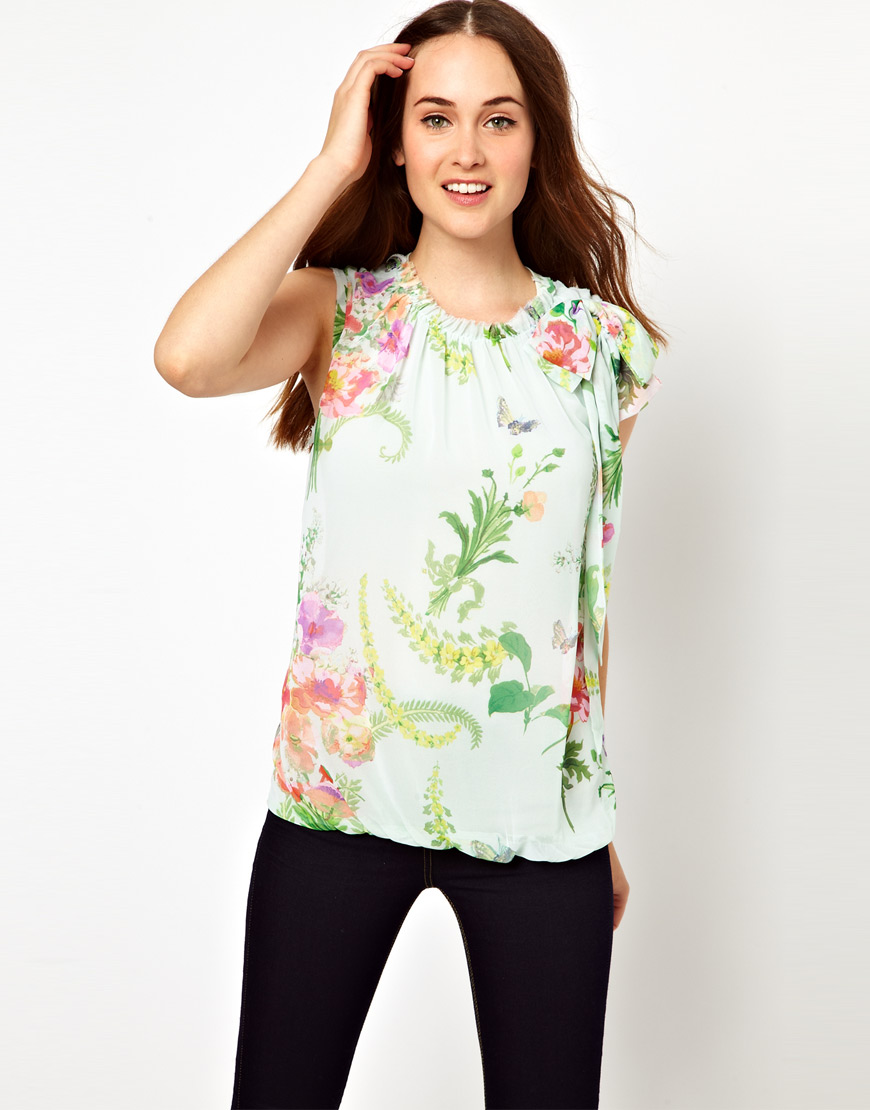 Ted baker Top in Wallpaper Floral Print in White | Lyst