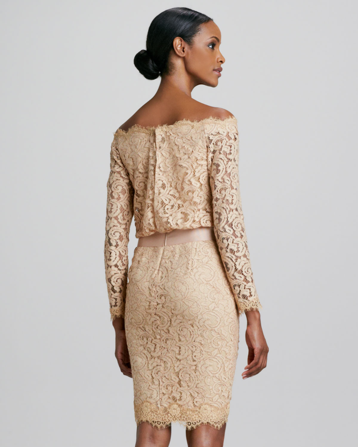 Tadashi shoji Off-The-Shoulder Lace Cocktail Dress in Natural - Lyst