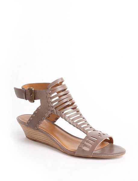 Nine West Villency Strappy Wedge Sandals in Beige (grey leather) | Lyst