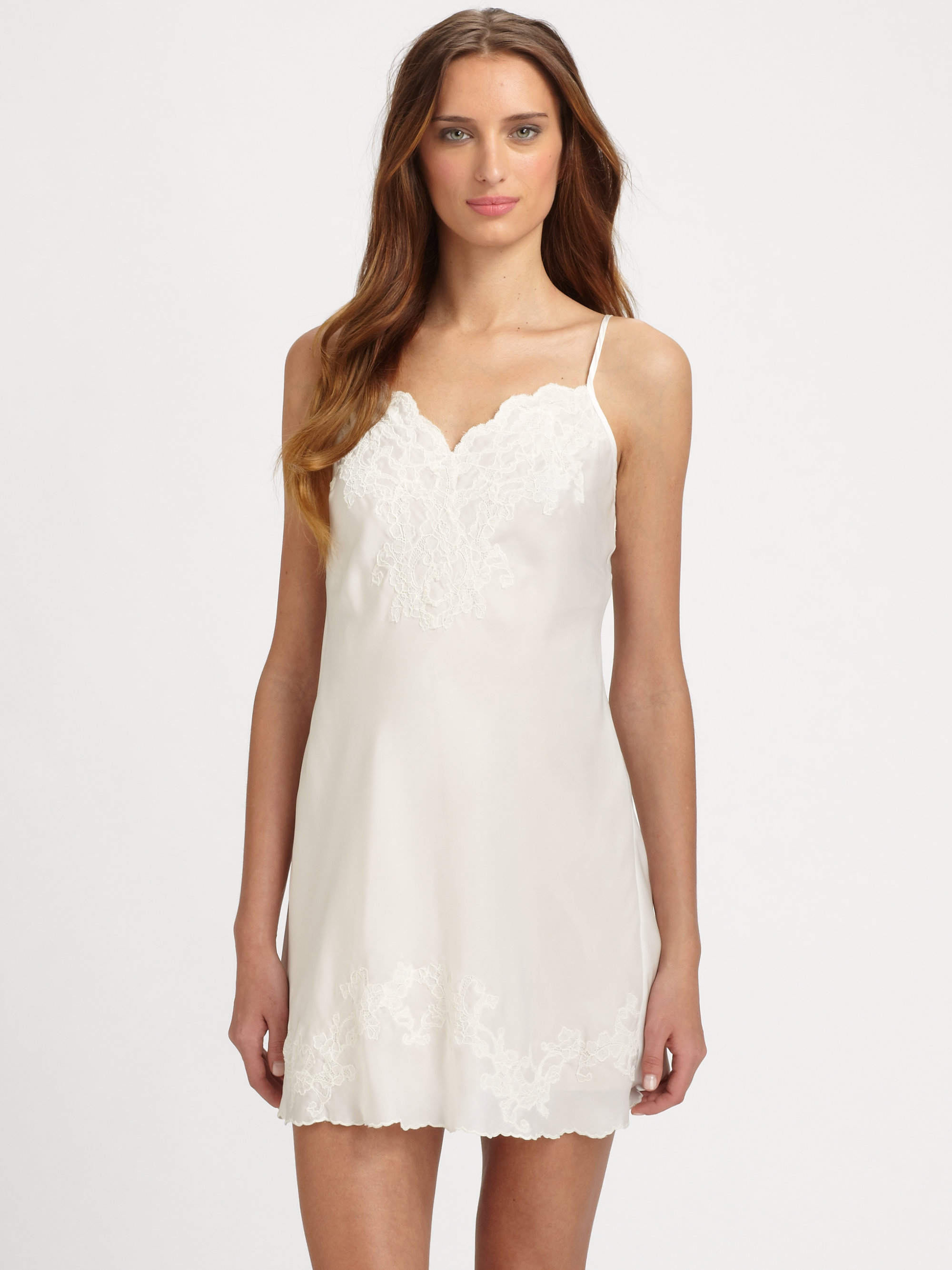 Natori Kasalan Embroidered Lace Chemise in Black (off white) | Lyst