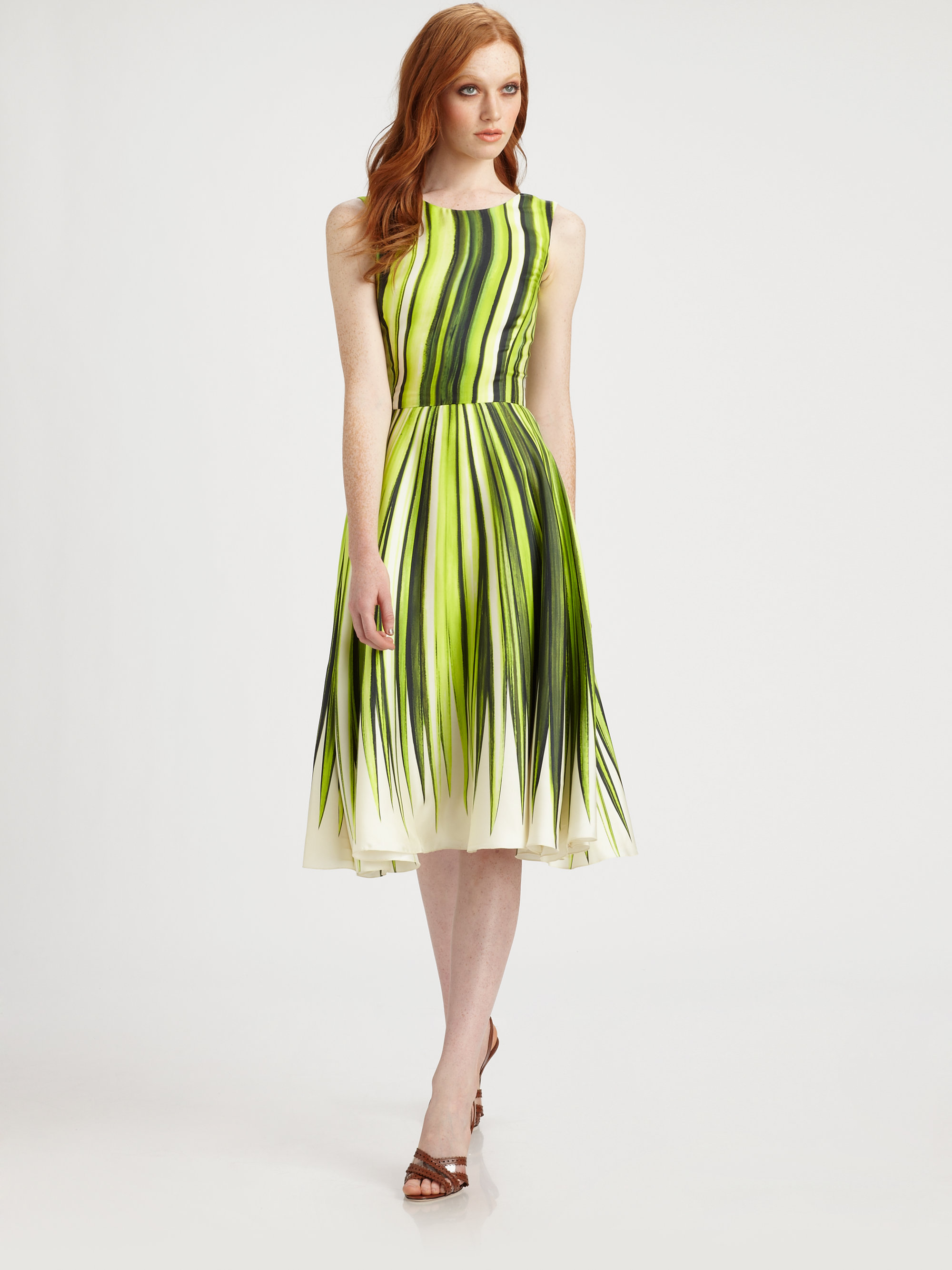 Lyst Oscar De La A Silk Palm Print Dress In Green Gallery