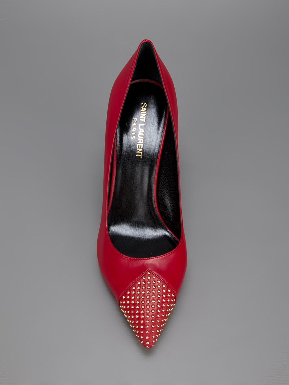 pointed toe studded pumps