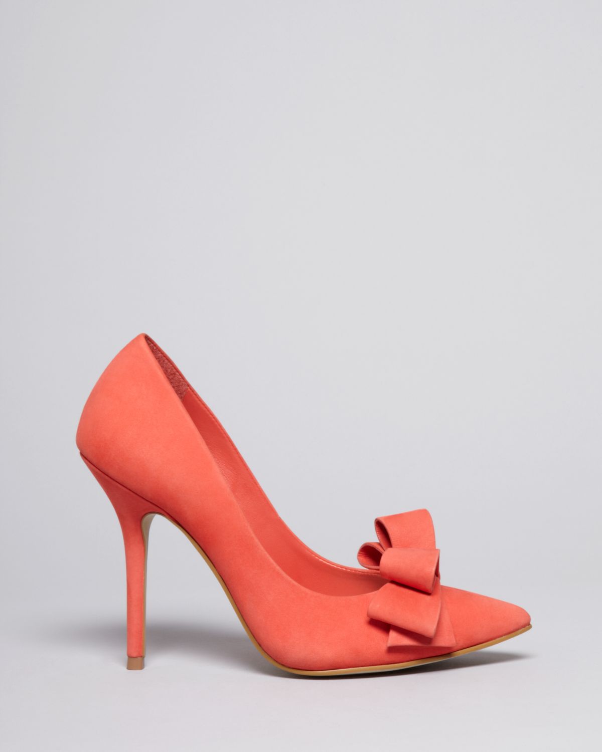 steve madden palie pointed heeled shoes in beige