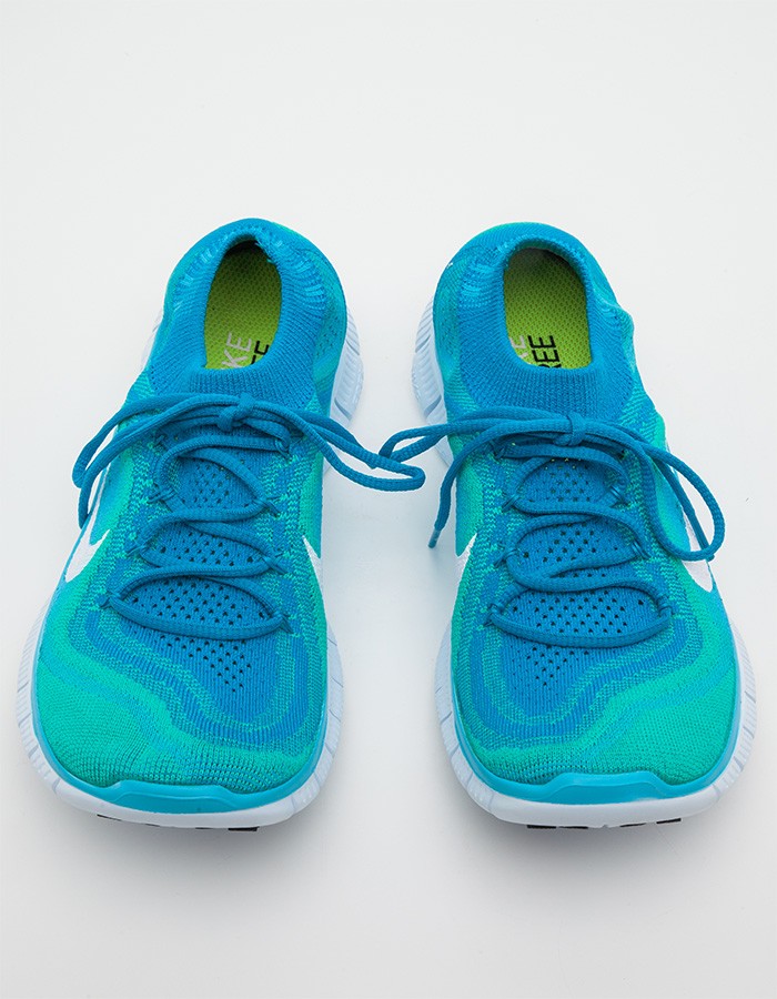 nike turquoise laces
