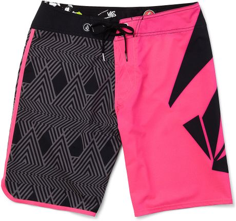 Volcom Annihilator What Graphic Boardshorts in Pink for Men (neon pink ...