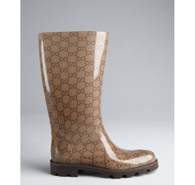 Lyst - Gucci Beige Rubber Logo Print Rainboots in Brown