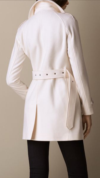 Burberry Wool Cashmere Blanket Wrap Coat in Beige (natural white) | Lyst