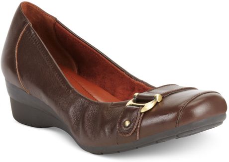 Naturalizer Naturalizer Shoes Macey Wedges in Brown (Oxford Brown ...