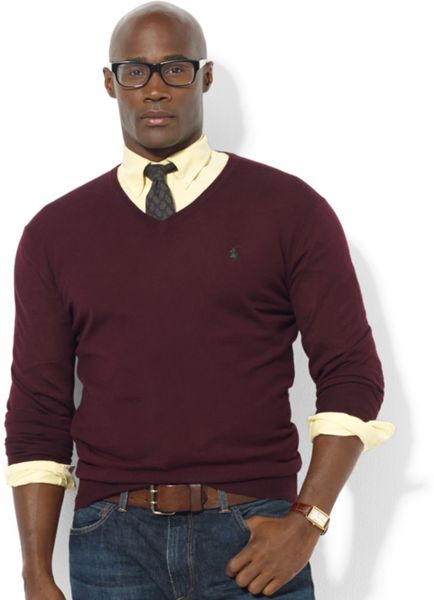 burgundy V-neck sweater, yellow OCBD, navy tie | Men's v neck sweaters ...